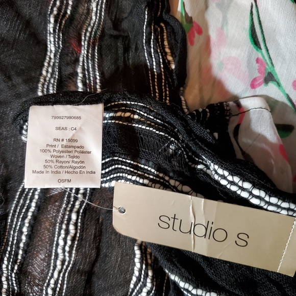 Colorful Bird and Floral Sheer Scarf from Studio S NWT - Picture 3 of 6